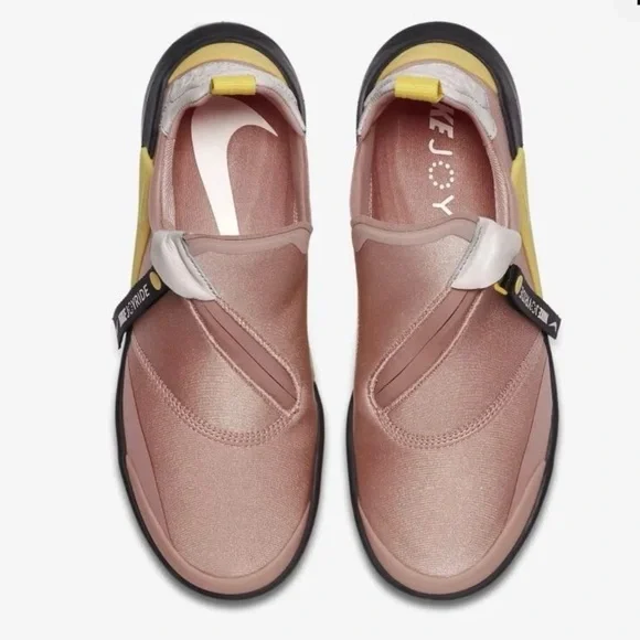 Nike JoyrideCoral and Yellow Sneakers with Vibrant Style - Picture 1 of 8